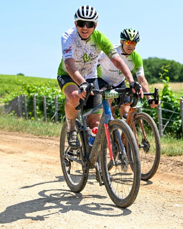 Qui a dit que l'édition 2025 était arrosée ? 🤥🌞

𝐈𝐧𝐟𝐨𝐫𝐦𝐚𝐭𝐢𝐨𝐧𝐬 & 𝐢𝐧𝐬𝐜𝐫𝐢𝐩𝐭𝐢𝐨𝐧𝐬 ⤵️
✍️ https://cyclo-barsuraubecheminsblancs.com

#BARSURAUBECHEMINSBLANCS #gravel #route #barsuraube #cheminsblancs #cyclo #Cyclosportive #granfondo #pierreRolland #attaquedepierrerolland #aube #champagne #barsuraube #cotedesbar #aube #grandest #eko