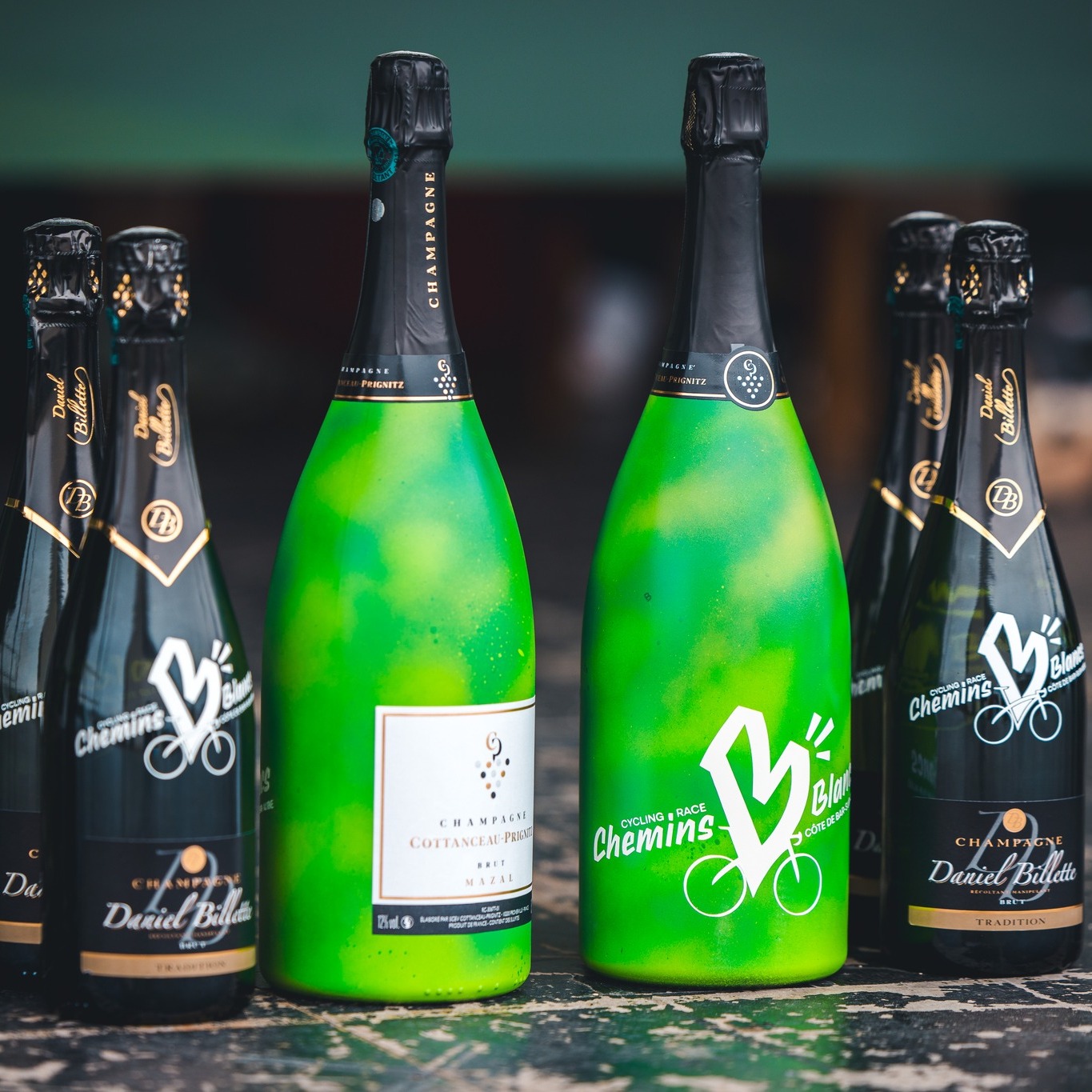 🍾 La motivation supplémentaire pour monter sur le podium... Un breuvage local 🥹

𝐿'𝑎𝑏𝑢𝑠 𝑑'𝑎𝑙𝑐𝑜𝑜𝑙 𝑒𝑠𝑡 𝑑𝑎𝑛𝑔𝑒𝑟𝑒𝑢𝑥 𝑝𝑜𝑢𝑟 𝑙𝑎 𝑠𝑎𝑛𝑡𝑒́, 𝑎̀ 𝑐𝑜𝑛𝑠𝑜𝑚𝑚𝑒𝑟 𝑎𝑣𝑒𝑐 𝑚𝑜𝑑𝑒́𝑟𝑎𝑡𝑖𝑜𝑛. 
💚 @champagne_cottanceau_prignitz x @champagnedbillette 

𝐈𝐧𝐟𝐨𝐫𝐦𝐚𝐭𝐢𝐨𝐧𝐬 & 𝐢𝐧𝐬𝐜𝐫𝐢𝐩𝐭𝐢𝐨𝐧𝐬 ⤵️
✍️ https://cyclo-barsuraubecheminsblancs.com

📸 @alanis_pic_ 

#BARSURAUBECHEMINSBLANCS #gravel #route #barsuraube #cheminsblancs #cyclo #Cyclosportive #granfondo #pierreRolland #attaquedepierrerolland #aube #champagne #barsuraube #cotedesbar #aube #grandest #ekoi